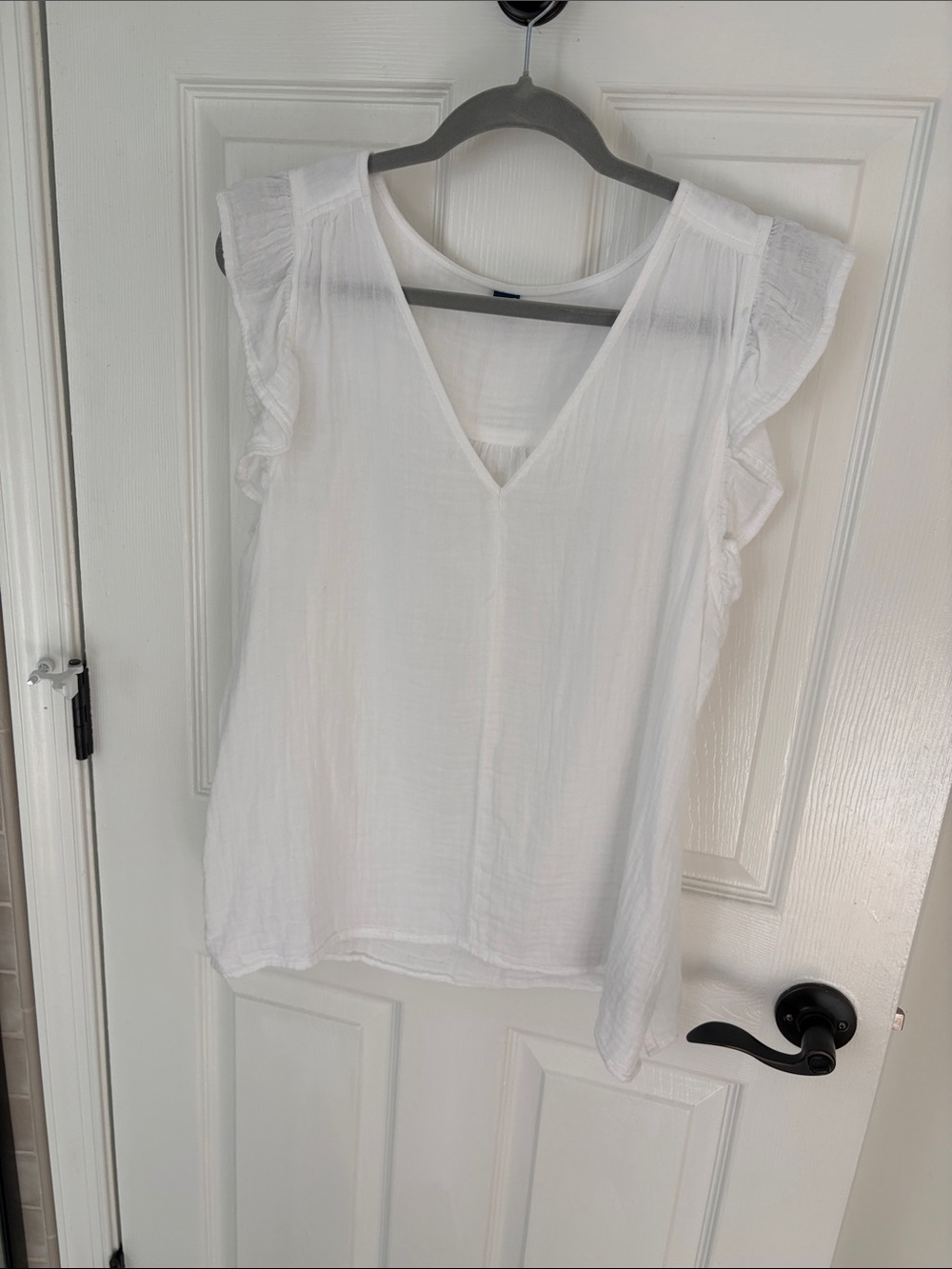 Old Navy White V-Neck Ruffle Sleeve Blouse